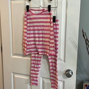 The children’s Place girls, pajama set size 6X/7. Bundle & save, or make offers!